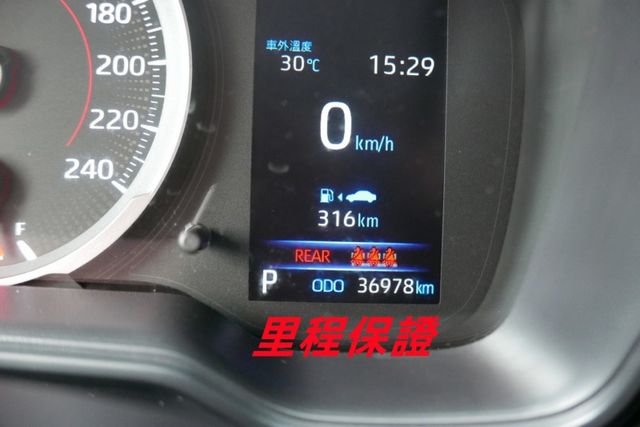 一手車 認證通過全車原鈑件 保證里程 跟車系統 7安 車道偏移  第14張相片