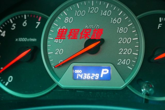 認證通過全車原鈑件 電動椅 雙天窗 內裝美 可貸款  第12張相片