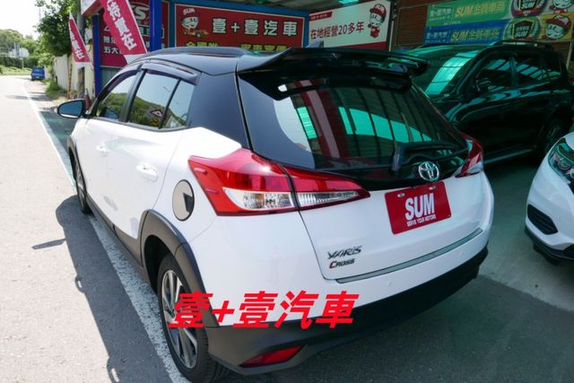 女用在地一手車 認證通過全車原鈑件 跑3萬多保證里程 YARIS CROSSOVER  第6張相片