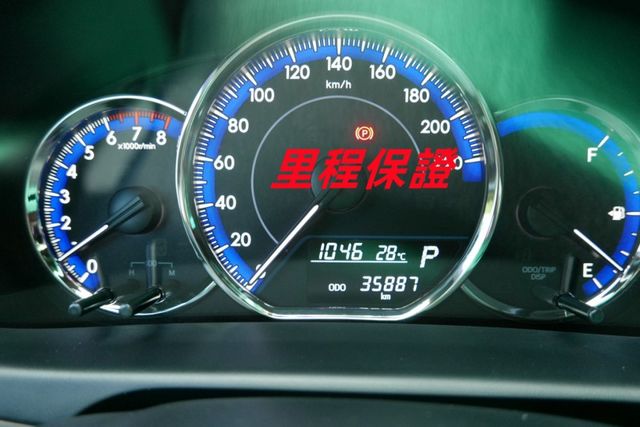 女用在地一手車 認證通過全車原鈑件 跑3萬多保證里程 YARIS CROSSOVER  第13張相片