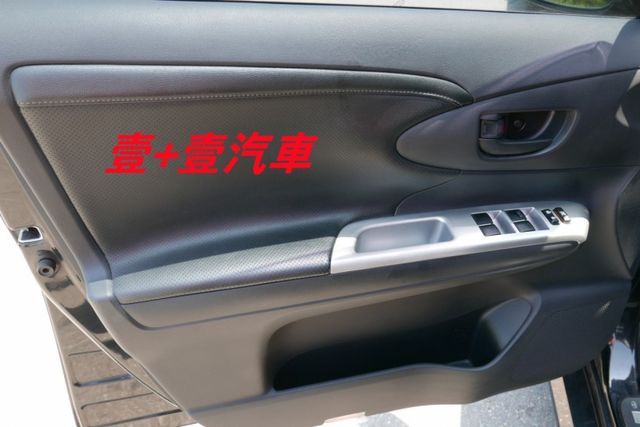 在地一手車 認證通過全車原鈑件 里程保證  定速 倒車顯影  第11張相片
