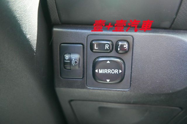 認證通過全車原鈑件 恆溫 好開優質代步車首選  第11張相片
