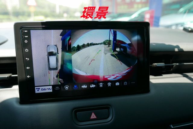 最頂級尊榮版 雙區恆溫 電尾門 環景 盲點偵測 跟車 車道偏移 怠速熄火 無線電充 認證通過全車原鈑件 保證里程 快撥鍵  第16張相片