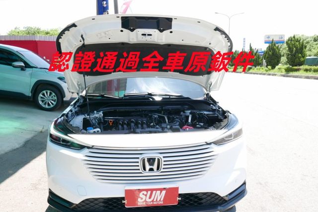 最頂級尊榮版 雙區恆溫 電尾門 環景 盲點偵測 跟車 車道偏移 怠速熄火 無線電充 認證通過全車原鈑件 保證里程 快撥鍵  第18張相片