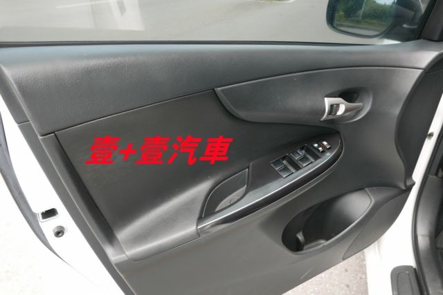 認證通過全車原鈑件保證里程 定速 電動後視鏡 衛星導航 倒車顯影 恆溫  第9張相片