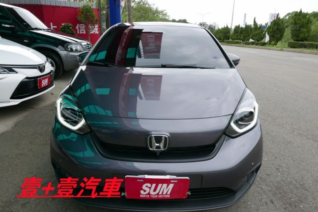 一手車跑6千多 認證通過全車原鈑件保證里程 原廠保固 原廠保養 車道偏移 跟車系統 360環景  第2張相片