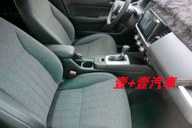 一手車跑6千多 認證通過全車原鈑件保證里程 原廠保固 原廠保養 車道偏移 跟車系統 360環景  第7張相片