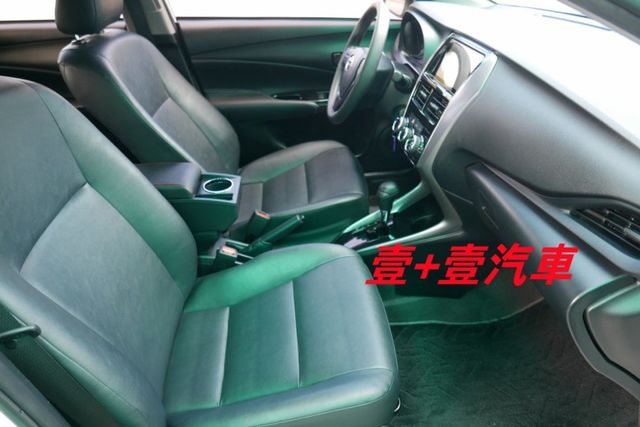 認證通過全車原鈑件 保證里程 9安全氣囊 鋁圈倒車顯影  第7張相片