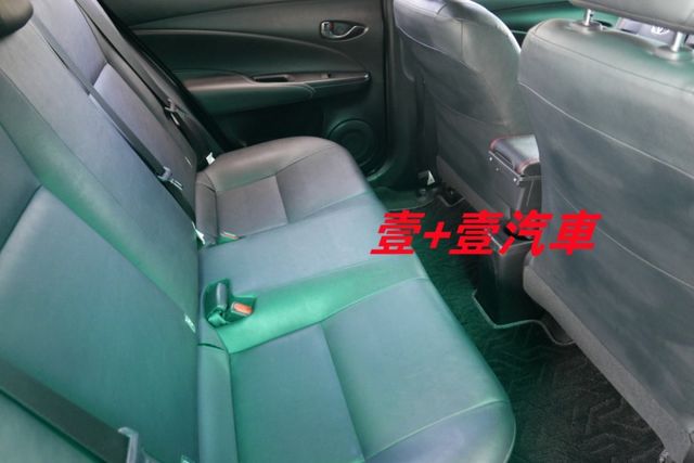 認證通過全車原鈑件 保證里程 9安全氣囊 鋁圈倒車顯影  第8張相片