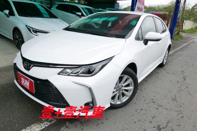 一手車 認證通過全車原鈑件里程保證 盲點偵測 車道偏移 跟車系統 i-key免用鑰匙 胎壓偵測 carpia  第1張相片