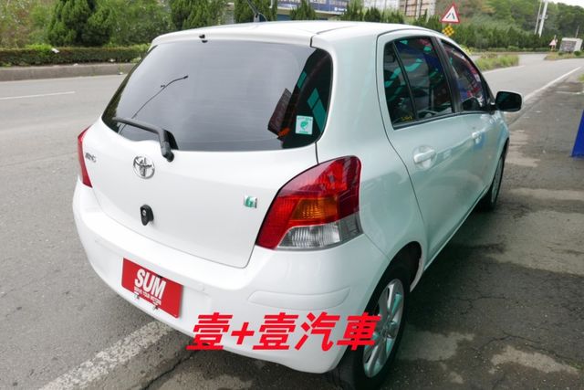 一手車 認證通過全車原鈑件 只跑6萬初保證里程 車況超優 內裝美  第4張相片