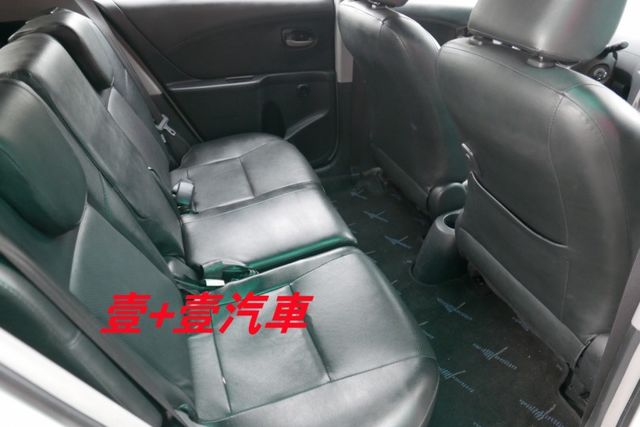 一手車 認證通過全車原鈑件 只跑6萬初保證里程 車況超優 內裝美  第9張相片