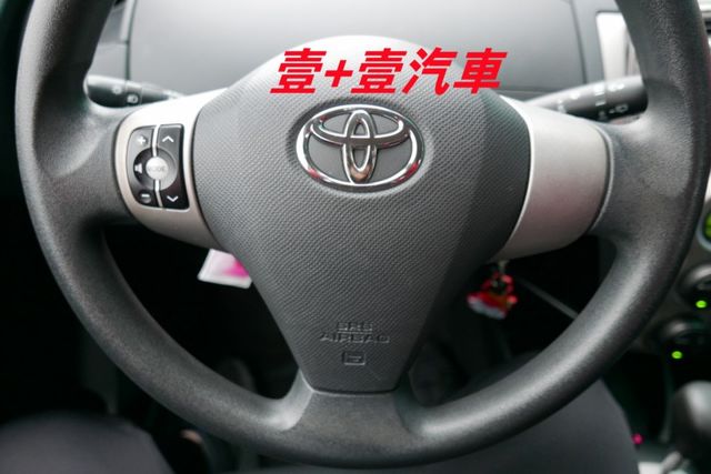 一手車 認證通過全車原鈑件 只跑6萬初保證里程 車況超優 內裝美  第13張相片