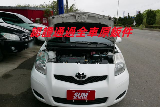 一手車 認證通過全車原鈑件 只跑6萬初保證里程 車況超優 內裝美  第16張相片