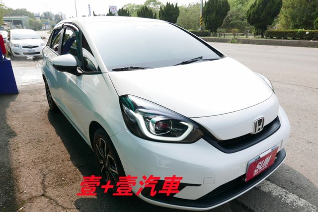 認證通過全車原鈑件 跑2萬多保證里程 跟車系統 車道偏移 盲點偵測 安卓機 LED頭燈 原廠保養  第3張相片