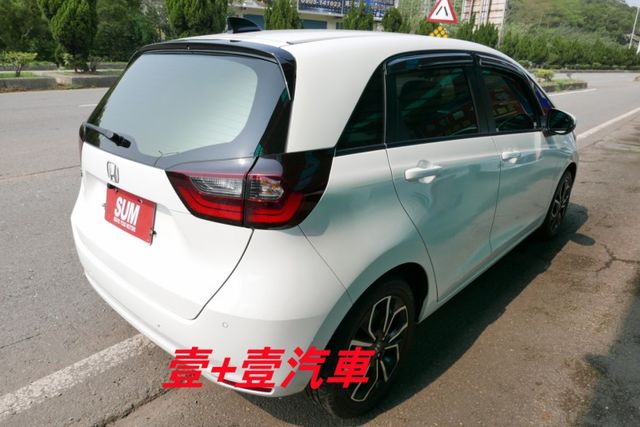 認證通過全車原鈑件 跑2萬多保證里程 跟車系統 車道偏移 盲點偵測 安卓機 LED頭燈 原廠保養  第4張相片