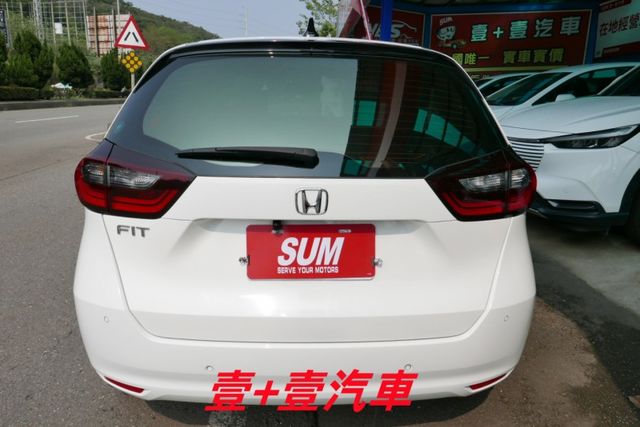 認證通過全車原鈑件 跑2萬多保證里程 跟車系統 車道偏移 盲點偵測 安卓機 LED頭燈 原廠保養  第5張相片