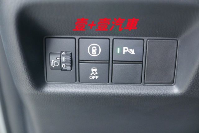 認證通過全車原鈑件 跑2萬多保證里程 跟車系統 車道偏移 盲點偵測 安卓機 LED頭燈 原廠保養  第19張相片