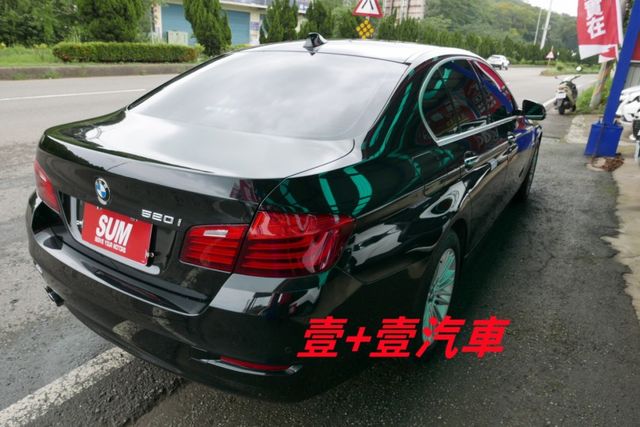 認證通過全車原鈑件 只跑9萬多保證里程 雙前電動椅 電尾門 HID頭燈 快撥鍵 原廠保養 總代理  第4張相片