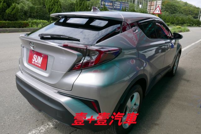 認證通過全車原鈑件 只跑8萬多保證里程 雙恆溫 衛星導航 倒車顯影 雙前電熱椅 定速  第4張相片