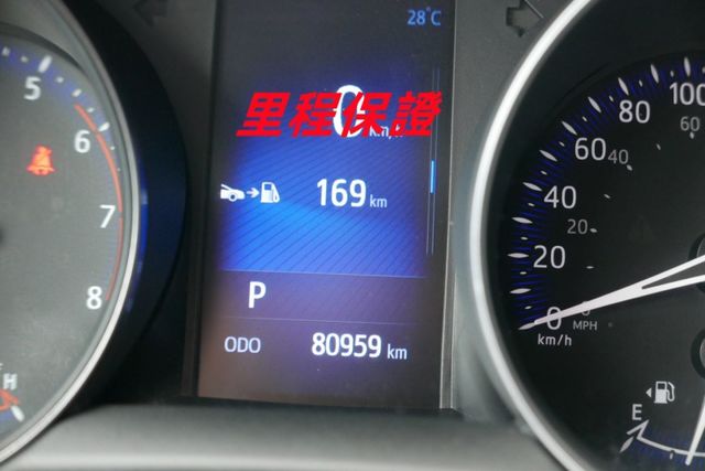 認證通過全車原鈑件 只跑8萬多保證里程 雙恆溫 衛星導航 倒車顯影 雙前電熱椅 定速  第12張相片