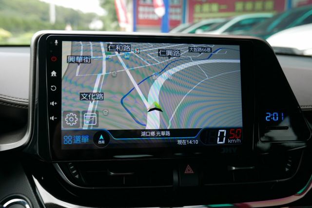 認證通過全車原鈑件 只跑8萬多保證里程 雙恆溫 衛星導航 倒車顯影 雙前電熱椅 定速  第16張相片