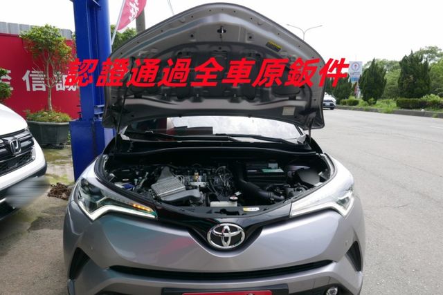 認證通過全車原鈑件 只跑8萬多保證里程 雙恆溫 衛星導航 倒車顯影 雙前電熱椅 定速  第19張相片