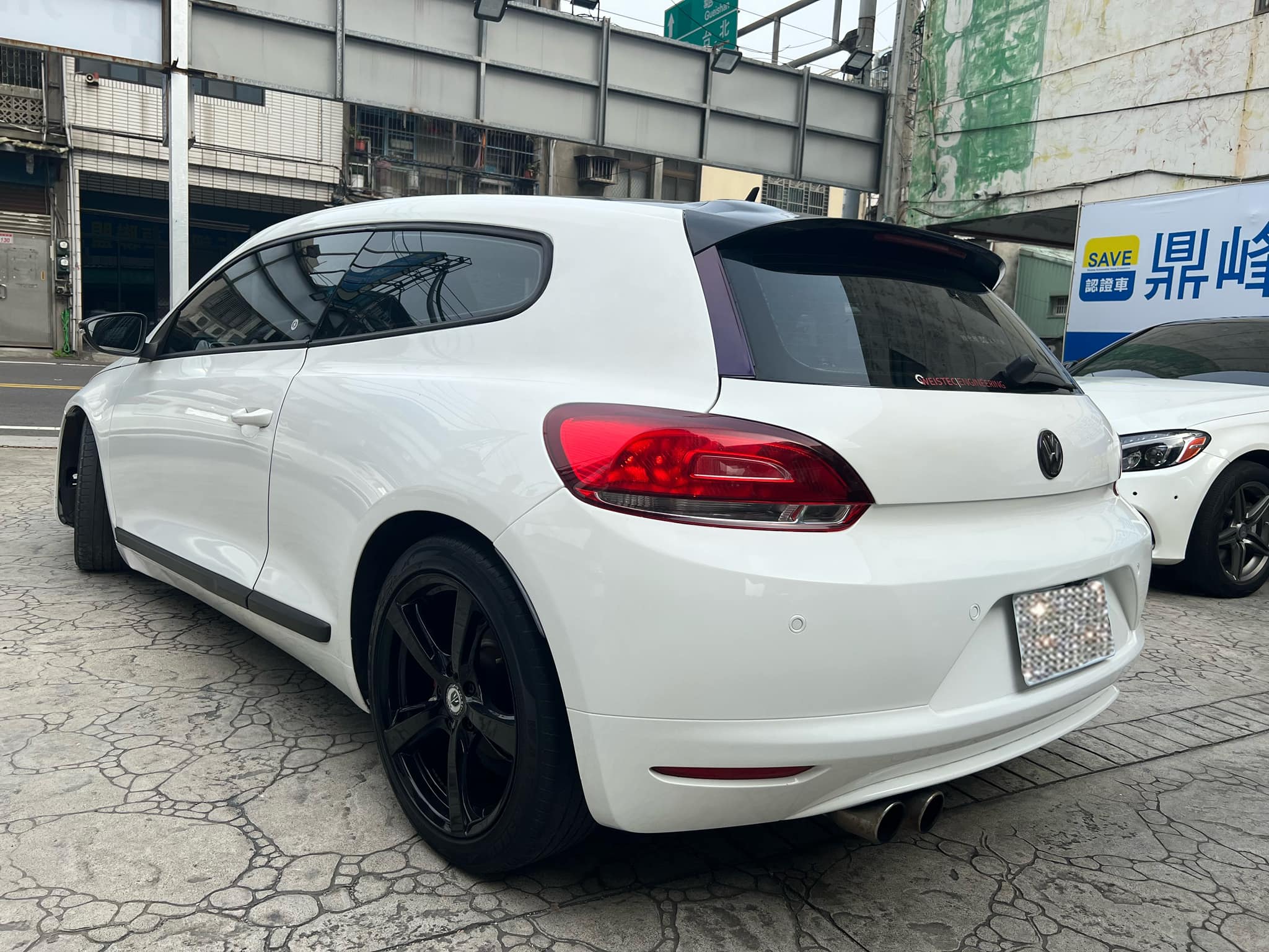2011'福斯三門Volkswagen SCIROCCO 1.4L 太古總代理 單身貴族省油省稅 天窗/導航螢幕 無碰撞過有認證 全台限量出廠賣一台少一台  第8張相片