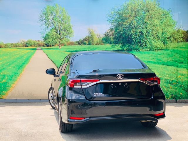 TOYOTA豐田 ALTIS  第3張相片