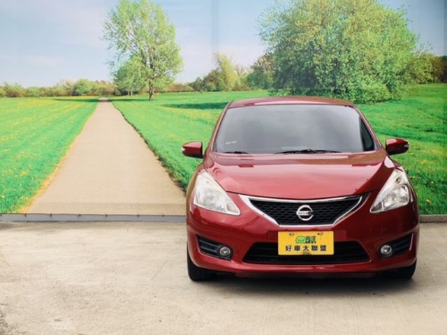 NISSAN日產 TIIDA  第2張相片