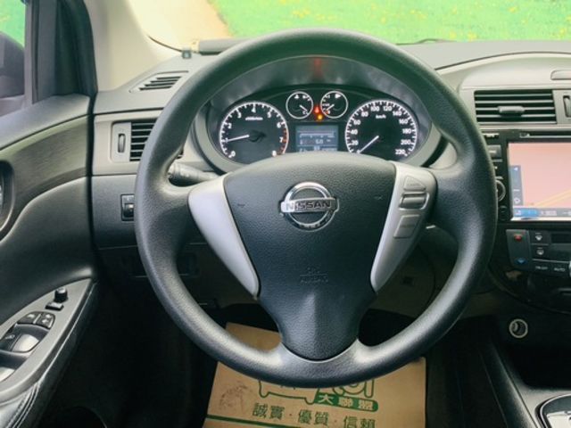 NISSAN日產 TIIDA  第9張相片