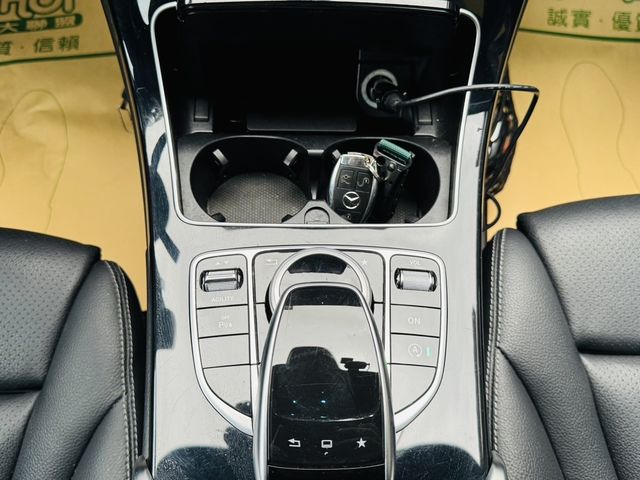 M-BENZ賓士 C250  第15張相片
