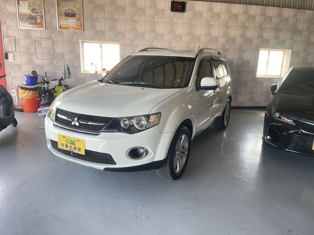 MITSUBISHI三菱 OUTLANDER  第1張相片