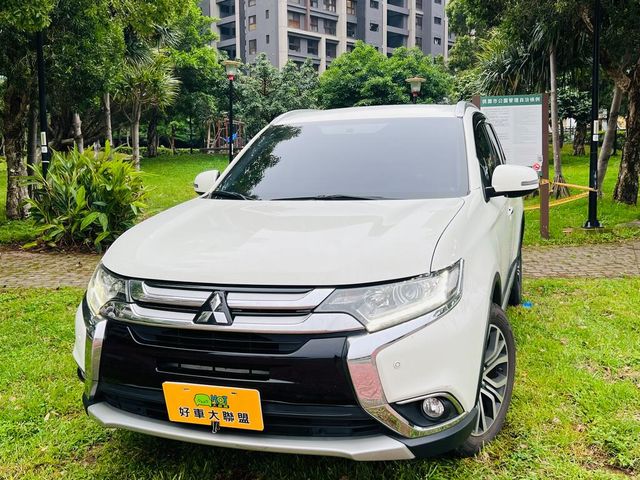 MITSUBISHI三菱 OUTLANDER  第1張相片