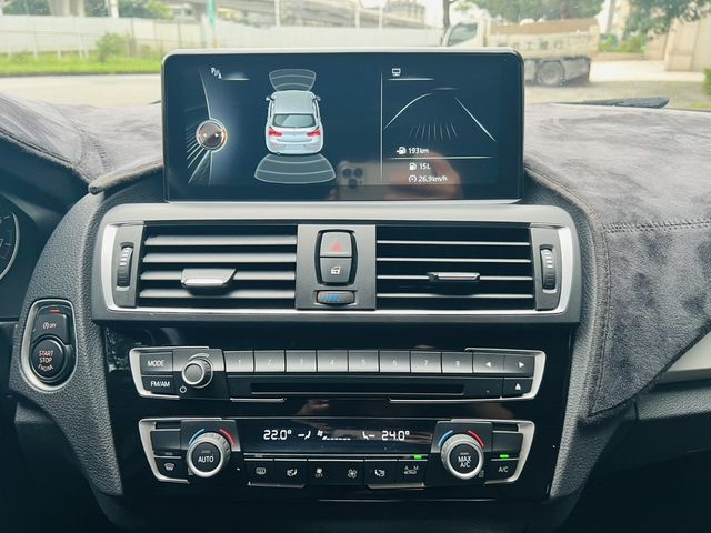 BMW寶馬 118I  第13張相片