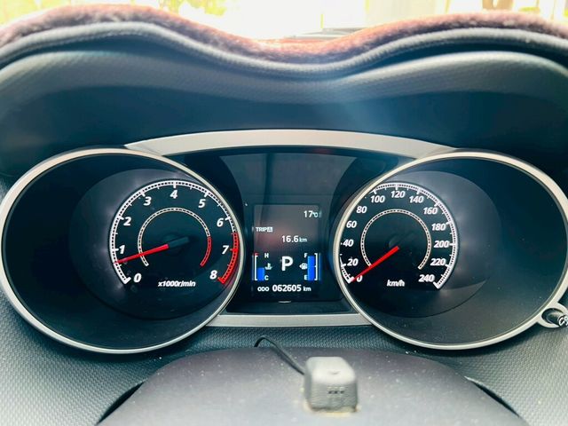 MITSUBISHI三菱 OUTLANDER  第8張相片