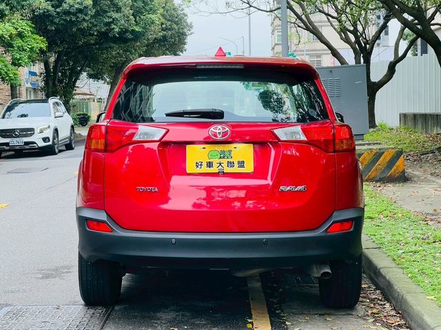 TOYOTA豐田 RAV4  第3張相片
