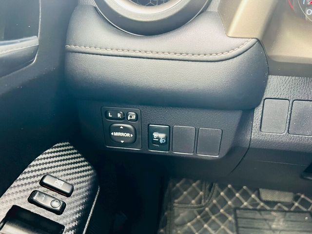 TOYOTA豐田 RAV4  第9張相片