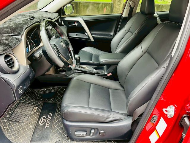 TOYOTA豐田 RAV4  第12張相片