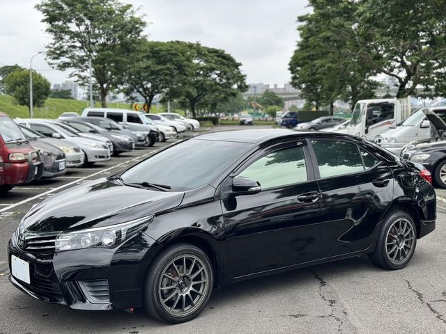 TOYOTA豐田 ALTIS  第2張相片