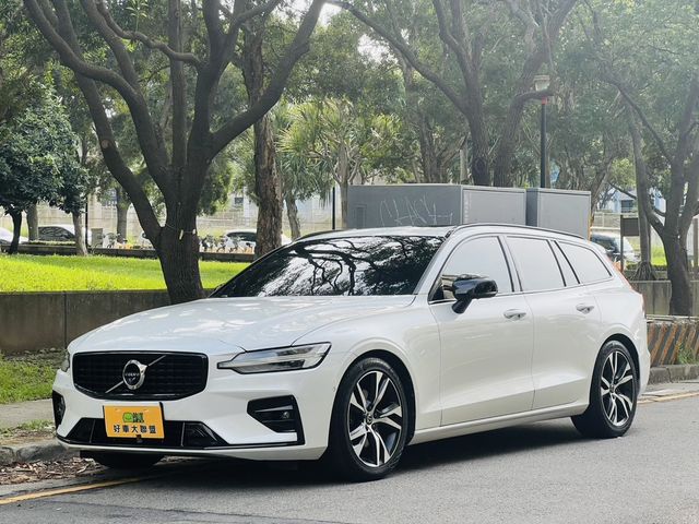 VOLVO富豪 V60  第1張相片