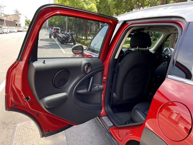 COOPER COUNTRYMAN  第14張相片