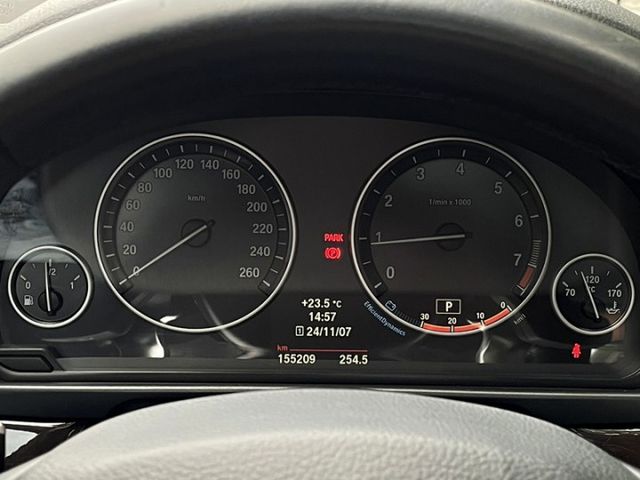 5 SERIES SEDAN F10  第8張相片