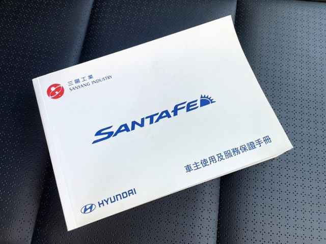 〈經濟實惠柴油休旅〉極品低里程/一手車/原版件/定速/循跡/光感頭燈/雨滴感應/雙區恆溫/升級安卓機+鋁圈/可客貨兩用  第12張相片