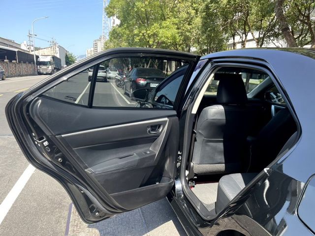 〈勤保養開不壞系列〉國民保值神車/18式小改款/一手車/原版件/里程保證/免鑰摸門/循跡/定速/恆溫/多功能影音/享保固  第15張相片