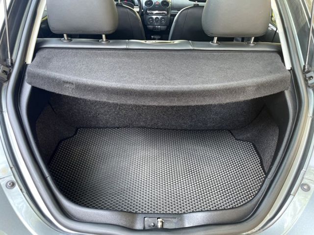 〈市場稀有少數低里程〉NEW BEETLE 小改款金龜車 6速手自 認證車 升級18吋鋁圈 倍適登避震 LED頭燈 尾翼  第16張相片