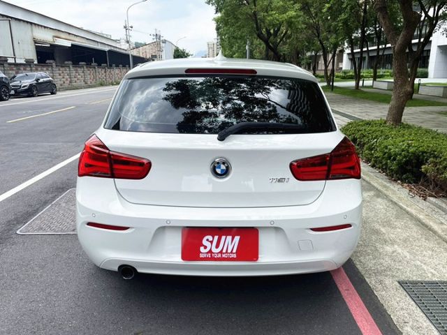 〈掀背小鋼炮超值入手款〉F20總代理 一手原版件118i 小改款1.5T 原廠保養 左2鍵 免鑰摸門 定速 記憶電動椅  第5張相片