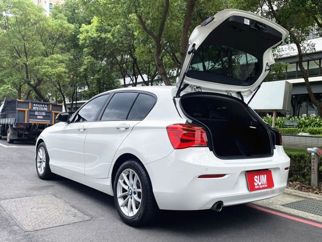 〈掀背小鋼炮超值入手款〉F20總代理 一手原版件118i 小改款1.5T 原廠保養 左2鍵 免鑰摸門 定速 記憶電動椅  第20張相片