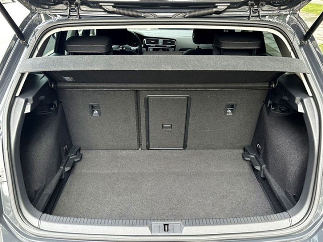 〈低預算入手熱門掀背小鋼砲〉七代特殊灰1.4TSI/一手認證車/原版件/里程保證/LED日行燈/定速/恆溫/多媒體影音  第15張相片