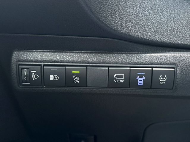 〈油電旗艦版〉23年領牌/自用一手原版件/原廠保養/原廠保固/LED頭燈/數位儀表/跟車/抬顯/盲點/電動椅/環景/影音  第9張相片